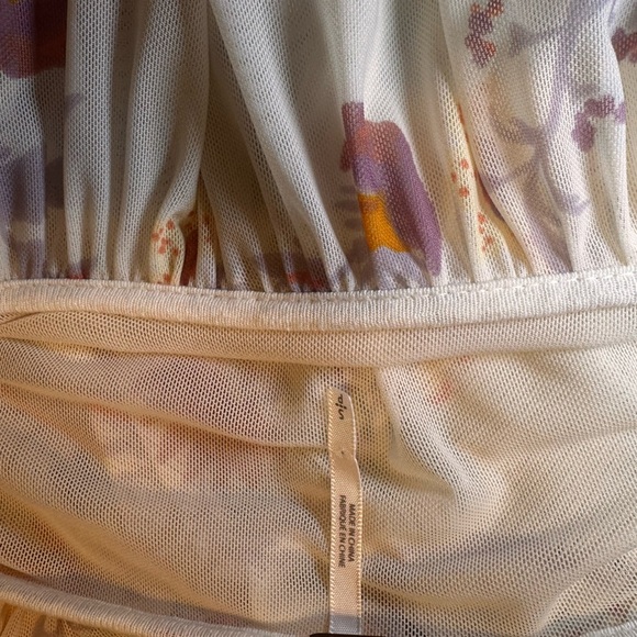 FREE PEOPLE Wildflower Honey Cream Floral Mesh Long Sleeve Top Size Small - Picture 5 of 6